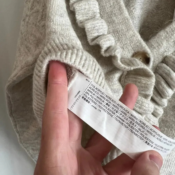 709 NWT Mango Ruffle Knit Cardigan Size XS Color Oatmeal - Picture 5 of 6